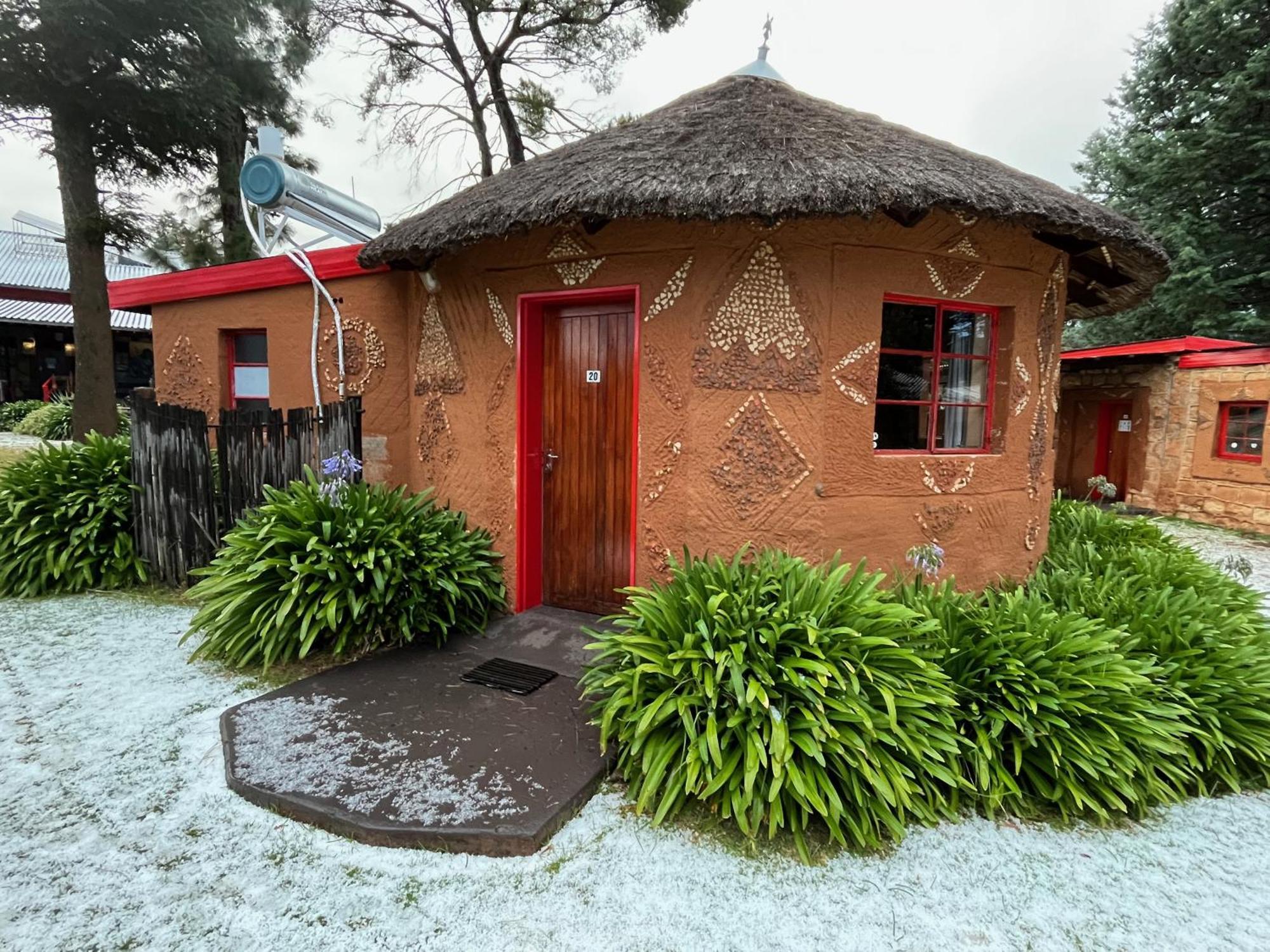 Malealea Lodge Bagian luar foto