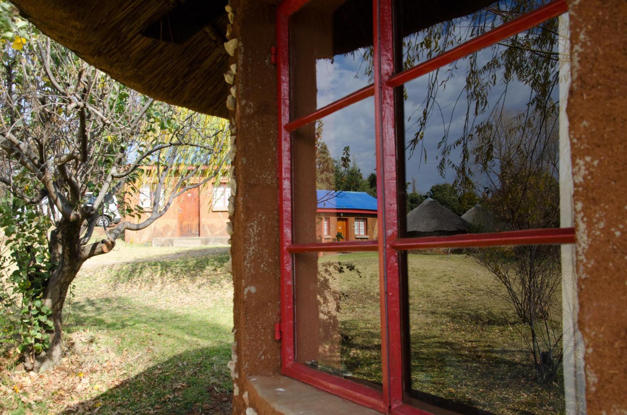 Malealea Lodge Bagian luar foto